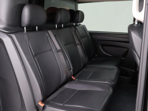 Mercedes-Benz Vito 114 CDI AUT. DUBBEL CABINE LANG 1e EIGENAAR + NAVIGATIE | CAMERA CLIMATE | TREKHAAK | CRUISE ActivLease financial lease