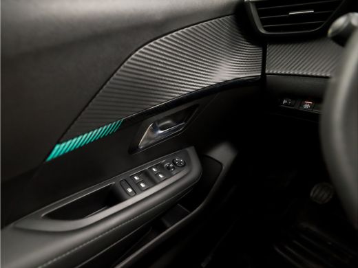 Peugeot 208 1.2 PureTech Allure Deluxe (VIRTUAL COCKPIT, APPLE CARPLAY, GROOT NAVI, 360 CAMERA, LEDER, SPORTS... ActivLease financial lease