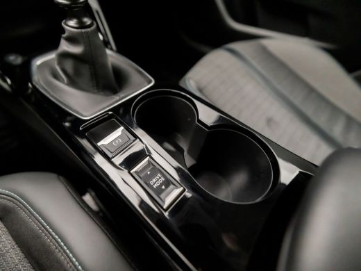 Peugeot 208 1.2 PureTech Allure Deluxe (VIRTUAL COCKPIT, APPLE CARPLAY, GROOT NAVI, 360 CAMERA, LEDER, SPORTS... ActivLease financial lease