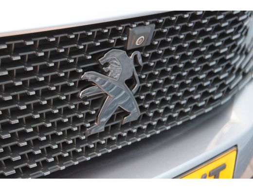 Peugeot 3008 1.6 HYbrid 225 Blue Lease GT | Automaat | Navigatie | Camera | Black Pack | Panorama/schuifdak | ... ActivLease financial lease