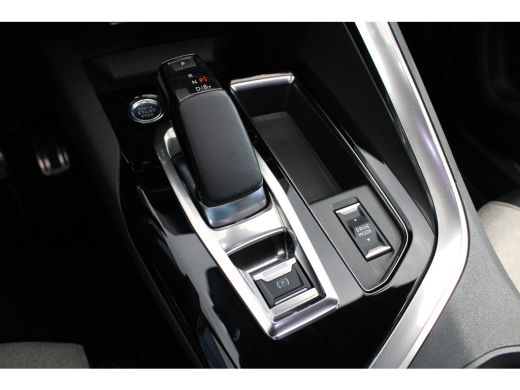 Peugeot 3008 1.6 HYbrid 225 Blue Lease GT | Automaat | Navigatie | Camera | Black Pack | Panorama/schuifdak | ... ActivLease financial lease