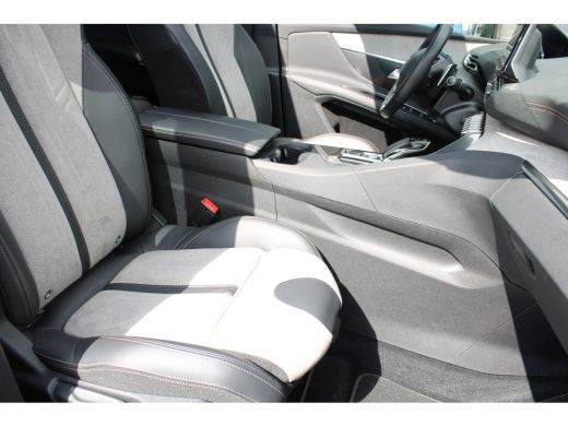 Peugeot 3008 1.6 HYbrid 225 Blue Lease GT | Automaat | Navigatie | Camera | Black Pack | Panorama/schuifdak | ... ActivLease financial lease