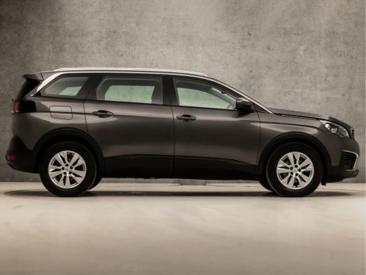 Peugeot 5008 1.2 PureTech Sport 7 Persoons (APPLE CARPLAY, GROOT NAVI, PARKEERSENSOREN, SPORTSTOELEN, CRUISE, ... ActivLease financial lease