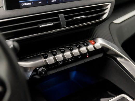 Peugeot 5008 1.2 PureTech Sport 7 Persoons (APPLE CARPLAY, GROOT NAVI, PARKEERSENSOREN, SPORTSTOELEN, CRUISE, ... ActivLease financial lease