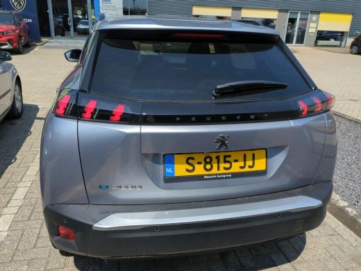 Peugeot e-2008 EV Allure Pack 50 kWh | Clima | Cruise | Stoelverwarming | Camera | | Achteruitrijcamera | Airco ... ActivLease financial lease