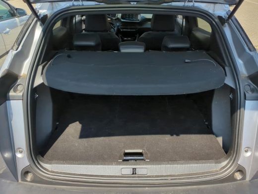 Peugeot e-2008 EV Allure Pack 50 kWh | Clima | Cruise | Stoelverwarming | Camera | | Achteruitrijcamera | Airco ... ActivLease financial lease