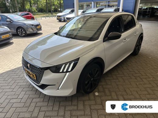 Peugeot e-208 EV GT 350 50 kWh | Achterbank in delen neerklapbaar | Achteruitrijcamera | Afwijkende dakkleur Peugeot e-208 EV GT 350 50 kWh | Achterbank in delen neerklapbaar | Achteruitrijcamera | Afwijkende dakkleur