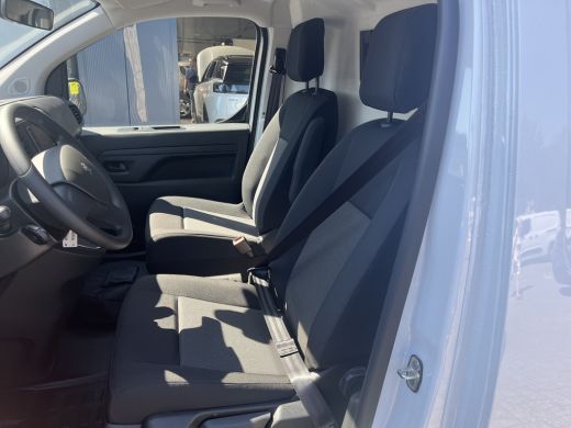 Peugeot e-Expert EV L2 75 kWh | Navi | Parkeerhulp achter | Airco | Zijschuifdeur rechts | Stoelen voor | ActivLease financial lease