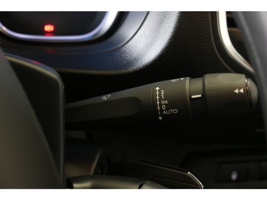 Peugeot e-Expert EV L2 75 kWh 5,9% RENTE | Navi | Parkeerhulp achter | Airco | Zijschuifdeur rechts | Stoelen voor | ActivLease financial lease