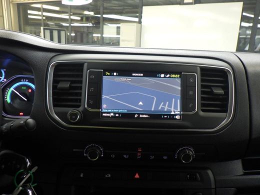 Peugeot e-Expert EV L2 75 kWh | Navi | Parkeerhulp achter | Airco | Zijschuifdeur rechts | Stoelen voor | ActivLease financial lease