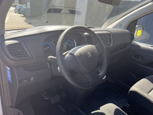 Peugeot e-Expert EV L2 75 kWh | Navi | Parkeerhulp achter | Zijschijfdeur rechts | Airco | Apple carplay | ActivLease financial lease