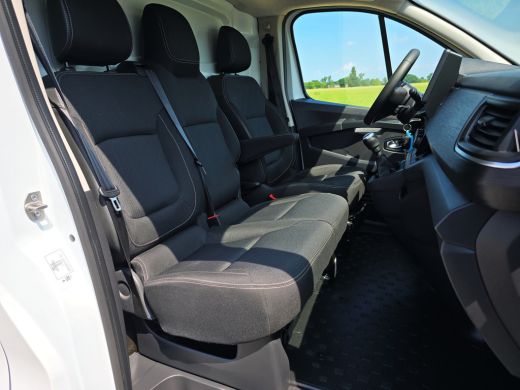 Renault Trafic 2.0 Blue dCi 130 T30 L2 H1 - 130 Pk - Euro 6 - Navi - R-Link - Airco ActivLease financial lease