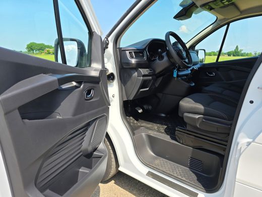 Renault Trafic 2.0 Blue dCi 130 T30 L2 H1 - 130 Pk - Euro 6 - Navi - R-Link - Airco ActivLease financial lease