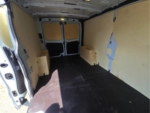 Renault Trafic 2.0 Blue dCi 130 T30 L2 H1 - 130 Pk - Euro 6 - Navi - R-Link - Airco ActivLease financial lease