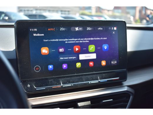 Seat Leon 1.5 eTSI 150PK DSG-7 X-cellence | 18 INCH | APP CONNECT | NAVIGATIE | PARKEERSENSOREN ActivLease financial lease