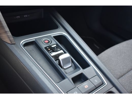 Seat Leon 1.5 eTSI 150PK DSG-7 X-cellence | 18 INCH | APP CONNECT | NAVIGATIE | PARKEERSENSOREN ActivLease financial lease