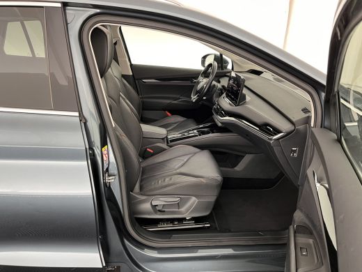 Skoda Enyaq iV 80 Luxus [ 3-Fase ] (INCL-BTW) *PANO | LUXURY-LEATHER | HEAD-UP | ADAPTIVE-CRUISE | MEMORY-PACK |... ActivLease financial lease