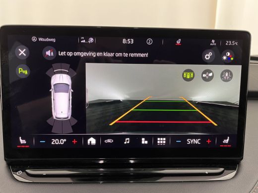 Skoda Enyaq iV 80 Luxus [ 3-Fase ] (INCL-BTW) *PANO | LUXURY-LEATHER | HEAD-UP | ADAPTIVE-CRUISE | MEMORY-PACK |... ActivLease financial lease
