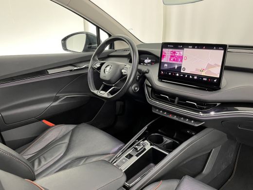 Skoda Enyaq iV 80 Luxus [ 3-Fase ] (INCL-BTW) *PANO | LUXURY-LEATHER | HEAD-UP | ADAPTIVE-CRUISE | MEMORY-PACK |... ActivLease financial lease