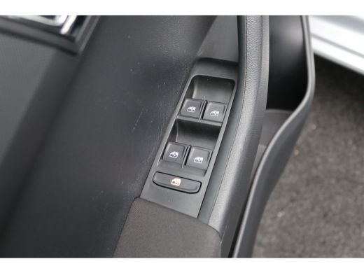 Skoda Fabia 1.0 TSI Style | Airco (automatisch) | Apple Carplay/Android Auto|telefoonintegratie premium | Arm... ActivLease financial lease