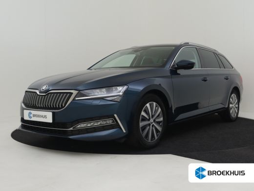 Skoda Superb Combi 1.4 TSI iV Business Edition Plus 218pk | Trekhaak | Adaptief cruise control | Elektrische v...