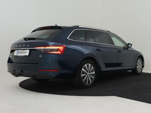 Skoda Superb Combi 1.4 TSI iV Business Edition Plus 218pk | Trekhaak | Adaptief cruise control | Elektrische v... ActivLease financial lease