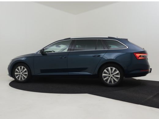 Skoda Superb Combi 1.4 TSI iV Business Edition Plus 218pk | Trekhaak | Adaptief cruise control | Elektrische v... ActivLease financial lease