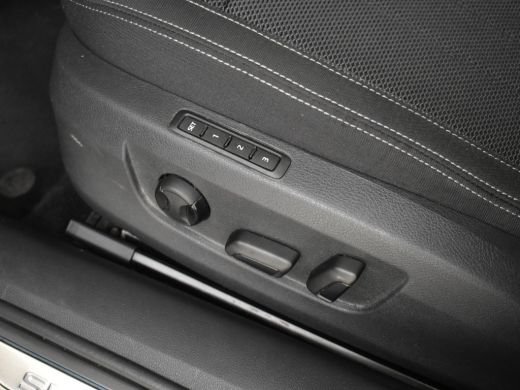 Skoda Superb Combi 1.4 TSI iV Business Edition Plus 218pk | Trekhaak | Adaptief cruise control | Elektrische v... ActivLease financial lease