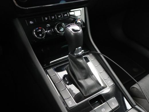 Skoda Superb Combi 2.0 TDI 150 PK DSG AUT. + 2000 KG TREKHAAK | CAMERA | APPLE CARPLAY ActivLease financial lease