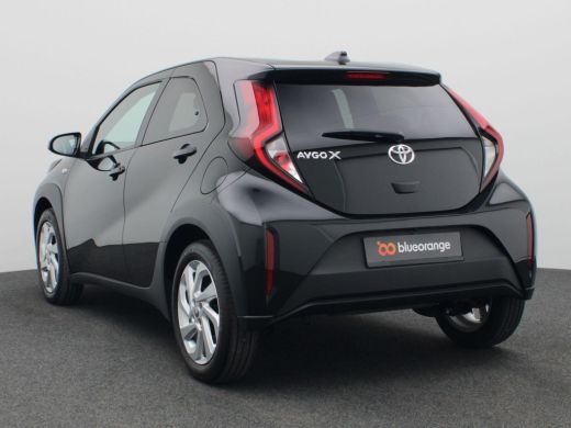 Toyota Aygo 1.0 VVT-i MT Business 72PK Adaptieve Cruise Controle, Clima, Achteruitrijcamera, Navi via Apple C... ActivLease financial lease