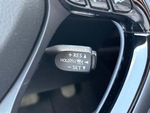 Toyota C-HR 2.0 Hybrid Dynamic **TREKHAAK/ KEYLESS/ ADAPTIEF CRUISE CONTROL/ 36 MAANDEN GARANTIE** ActivLease financial lease
