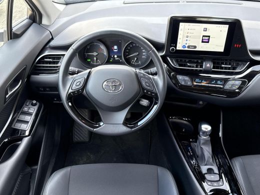 Toyota C-HR 2.0 Hybrid Dynamic **TREKHAAK/ KEYLESS/ ADAPTIEF CRUISE CONTROL/ 36 MAANDEN GARANTIE** ActivLease financial lease