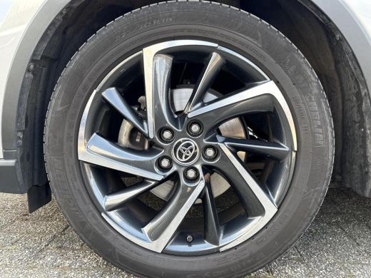Toyota C-HR 2.0 Hybrid Dynamic **TREKHAAK/ KEYLESS/ ADAPTIEF CRUISE CONTROL/ 36 MAANDEN GARANTIE** ActivLease financial lease