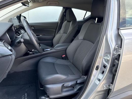 Toyota C-HR 2.0 Hybrid Dynamic **TREKHAAK/ KEYLESS/ ADAPTIEF CRUISE CONTROL/ 36 MAANDEN GARANTIE** ActivLease financial lease