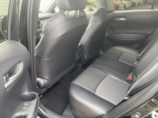 Toyota Corolla Cross Hybrid 200 Style ActivLease financial lease