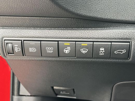 Toyota Corolla Touring Sports Hybrid 200 GR Sport Plus | Electr. achterklep | Stoel- + stuuverwarming | Head up display | Carpl... ActivLease financial lease