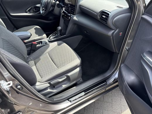 Toyota Yaris Cross 1.5 Hybrid Dynamic | Navigatie | Apple CarPlay/Android auto | Achteruitrijcamera | Stuur en Stoel... ActivLease financial lease