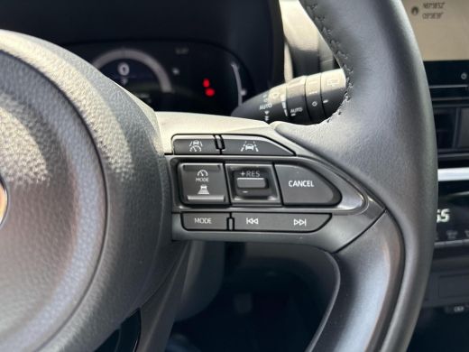 Toyota Yaris Cross 1.5 Hybrid Dynamic | Navigatie | Apple CarPlay/Android auto | Achteruitrijcamera | Stuur en Stoel... ActivLease financial lease