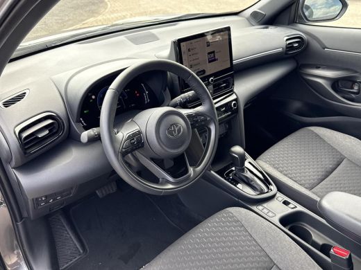 Toyota Yaris Cross 1.5 Hybrid Dynamic Ultimate **STOEL EN STUURWIELVERWARMING/ KEYLESS/ ADAPTIEF CRUISE CONTROL/ 36 ... ActivLease financial lease