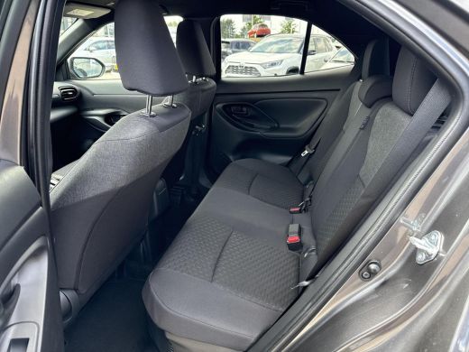 Toyota Yaris Cross 1.5 Hybrid Dynamic Ultimate **STOEL EN STUURWIELVERWARMING/ KEYLESS/ ADAPTIEF CRUISE CONTROL/ 36 ... ActivLease financial lease