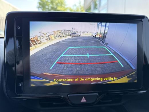 Toyota Yaris Cross 1.5 Hybrid Adventure **NAVIGATIE/ DODEHOEK DETECTIE/ STOEL EN STUURWIELVERWARMING/ 36 MAANDEN GAR... ActivLease financial lease