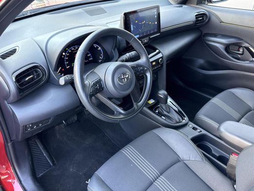Toyota Yaris Cross 1.5 Hybrid Adventure **NAVIGATIE/ DODEHOEK DETECTIE/ STOEL EN STUURWIELVERWARMING/ 36 MAANDEN GAR... ActivLease financial lease