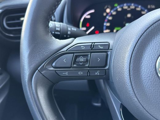 Toyota Yaris Cross 1.5 Hybrid Adventure **NAVIGATIE/ DODEHOEK DETECTIE/ STOEL EN STUURWIELVERWARMING/ 36 MAANDEN GAR... ActivLease financial lease