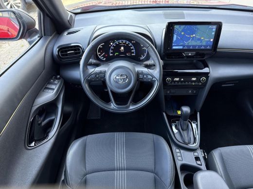 Toyota Yaris Cross 1.5 Hybrid Adventure **NAVIGATIE/ DODEHOEK DETECTIE/ STOEL EN STUURWIELVERWARMING/ 36 MAANDEN GAR... ActivLease financial lease