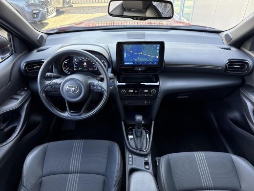 Toyota Yaris Cross 1.5 Hybrid Adventure **NAVIGATIE/ DODEHOEK DETECTIE/ STOEL EN STUURWIELVERWARMING/ 36 MAANDEN GAR... ActivLease financial lease