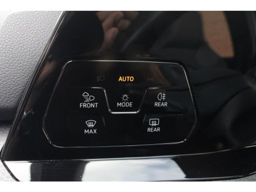 Volkswagen Golf 1.4 eHybrid GTE PANO|HUD|IQ Light|245PK ActivLease financial lease
