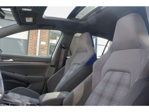 Volkswagen Golf 1.4 eHybrid GTE PANO|HUD|IQ Light|245PK ActivLease financial lease