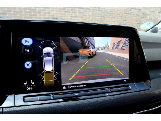 Volkswagen Golf 1.4 eHybrid GTE PANO|HUD|IQ Light|245PK ActivLease financial lease