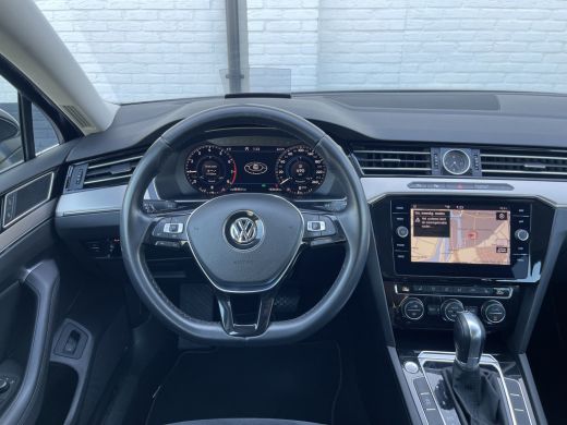 Volkswagen Passat Variant 1.5 TSI Highline Business R | Navi | ACC | HUD | LED | Keyless | Virtual Cockpit | 18 inch ActivLease financial lease