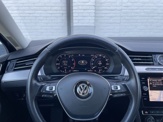 Volkswagen Passat Variant 1.5 TSI Highline Business R | Navi | ACC | HUD | LED | Keyless | Virtual Cockpit | 18 inch ActivLease financial lease